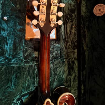 Bourgeois Guitars M5-F-BT, Bourgeois M5-F black top f- style mandolin- aged tone Adirondack/ European maple. 2025 - High gloss finish. Bourgeois M5-F black top f- style mandolin- aged tone Adirondack/ European maple. Mint condition. image 16