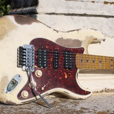 Handyman Mick Mars Stratocaster "The Dirt" 2019 Vintage white image 14