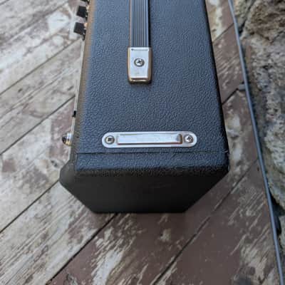 1972 Fender Vibro Champ 6-Watt 1x8" Combo image 6