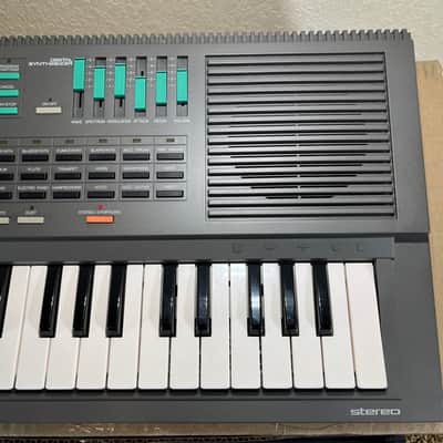 Yamaha PSS-460 1986 with soft case and manual image 7