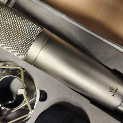 Studio Projects T3 Multipattern Tube Condenser Microphone image 2