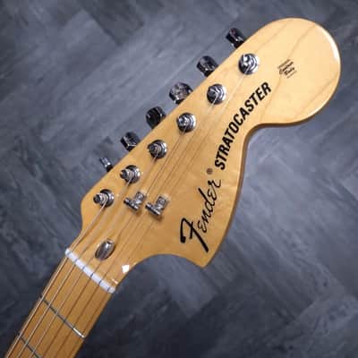 Fender Vintera '70s Stratocaster with Maple Fretboard 2019 - Aged Natural image 4