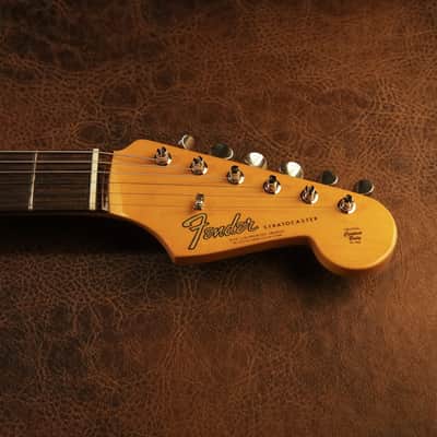 Fender American Vintage II 1965 Stratocaster in Sonic Blue image 4