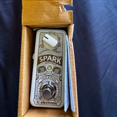 TC Electronic Spark Mini Booster - White image 2