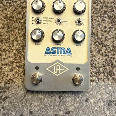 Universal Audio UAFX Astra Modulation Machine image 2