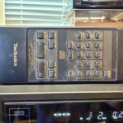 Technics SL-PD827 5 Disc CD Changer with Remote MASH Digital; Tested SEE VIDEO image 4