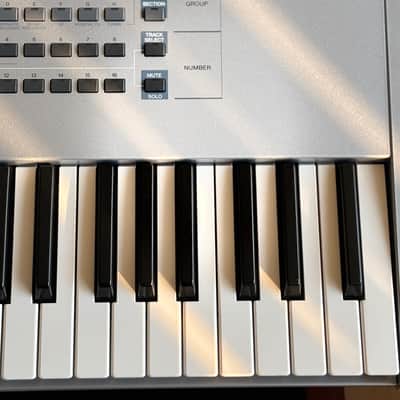 YAMAHA MOTIF ES 7