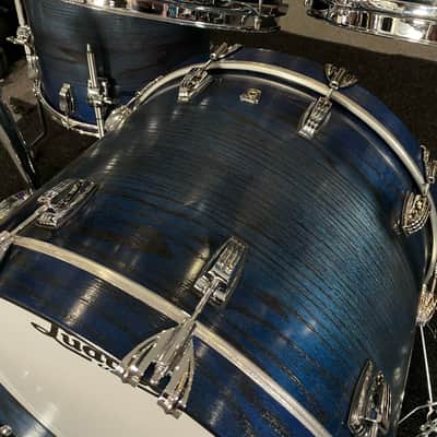 Ludwig Classic Oak Studio 4-Piece 10/12/16/22 Drum Kit Set in Blue Burst Satin Stain image 8