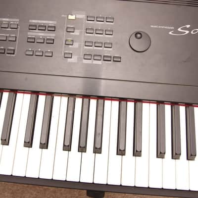 Yamaha S08 Synthesizer