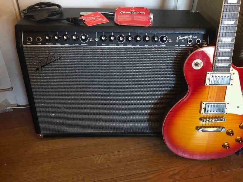 Fender 100-Watt 2x12" Champion 100 2-Channel Solid State Guitar Combo Amp w/ Effects Near Mint Condition