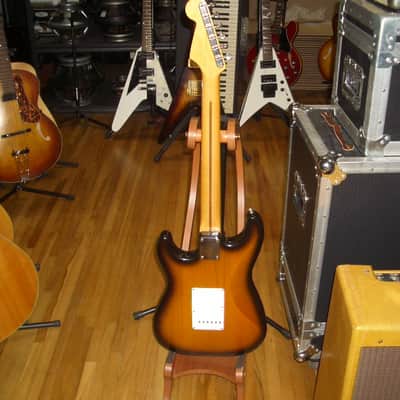 Fender American Vintage '57 Stratocaster 1990s - 2-Color Sunburst image 3