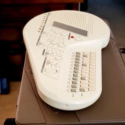 CERTIFIED!!! SUZUKI OMNICHORD OM300 INSPECTED/SERVICED AND IN AMAZING CONDITION! image 8