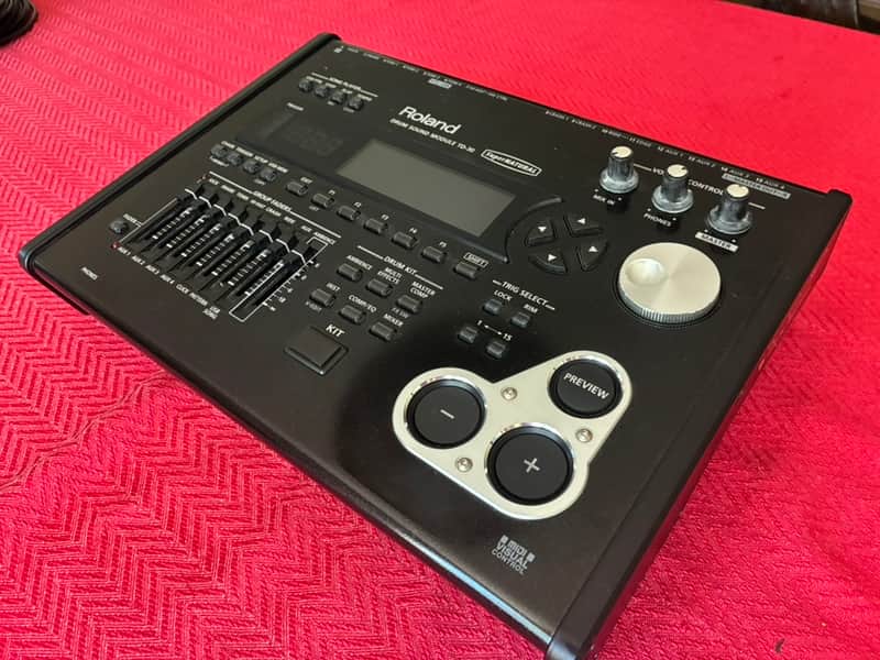 Roland TD-30 Drum Sound Module