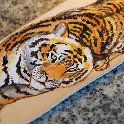 burnyblack custom made guitar strap leather 2.5" - tiger brown image 2