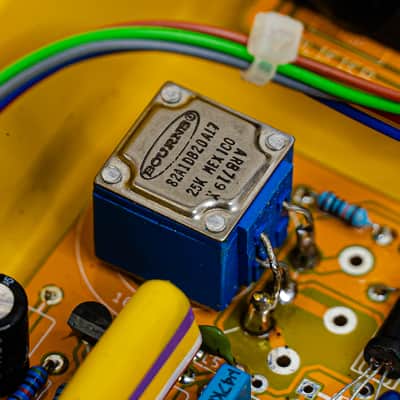 Sola Sound Tone Bender OC140 “Yellow Hybrid” - The Best of Both Worlds image 8