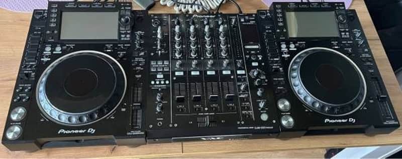 DJ bench Pioneer CDJ 2000 Nexus with DJM900 Nexus image 1
