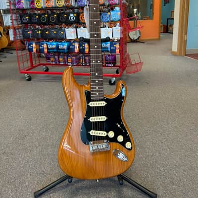 Fender American Professional II Stratocaster 2024 - Roasted Pine image 2