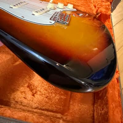 Light Relic Fender American Vintage II '61 Stratocaster 2024 - 3-Color Sunburst image 10
