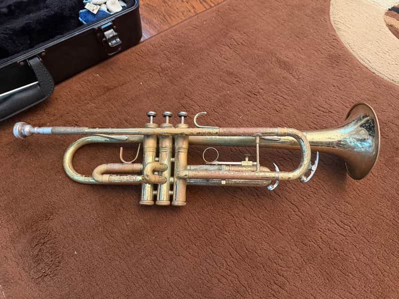 King Student Model 601 Bb Trumpet 2010s - Brass image 1