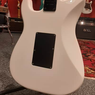 Jackson Custom Made Charvel Gary Moore 2012 White image 8