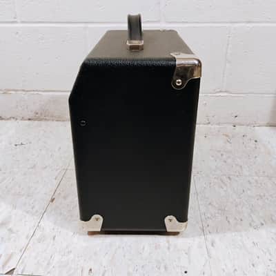Fender Frontman 15G Series II 2-Channel 15-Watt 1x8" Guitar Practice Amp 2002 - 2010 - Black image 4