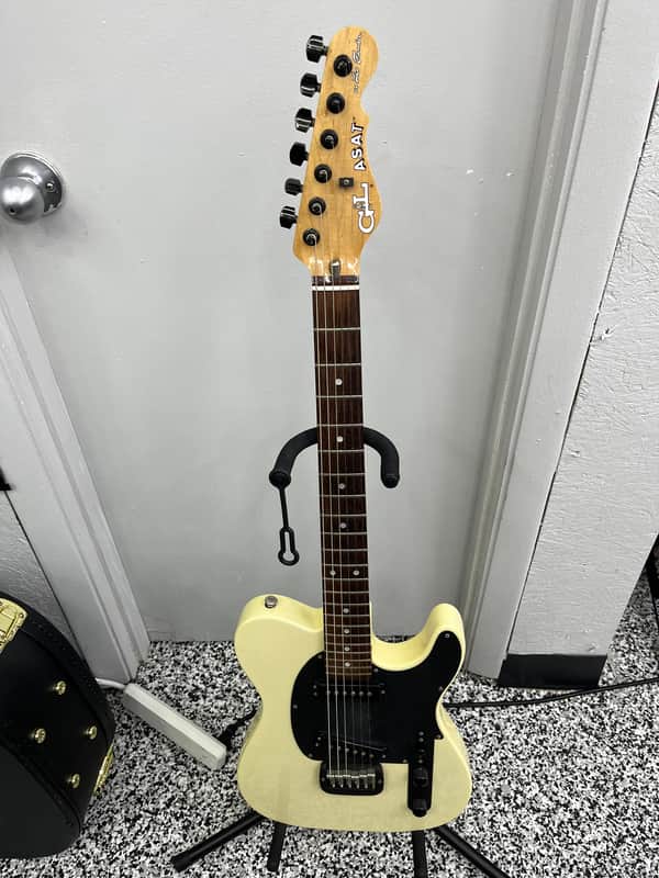 1992 G&L ASAT Special USA • Leo Fender Era • Original MFD Pickups • Vintage White • OHSC
