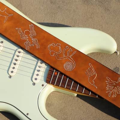 Burny Black custom made guitar strap leather - nasca lines brown/white made to order - oil image 9