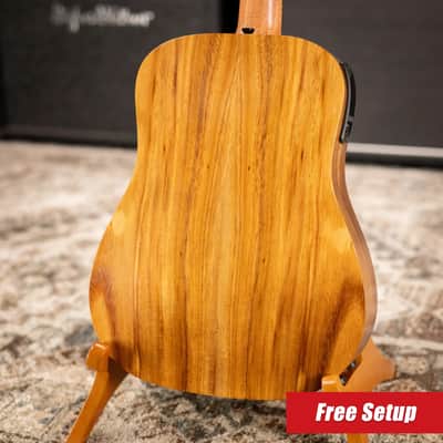 Taylor BTe-Koa Baby Taylor Acoustic/Electric Guitar with Gig Bag image 2
