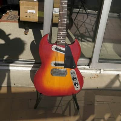 Gibson SG 250 1969-1974 - Cherry Sunburst image 1