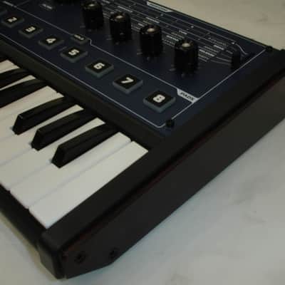 Novation MiniNova 37-Key Synthesizer w/ Box image 8