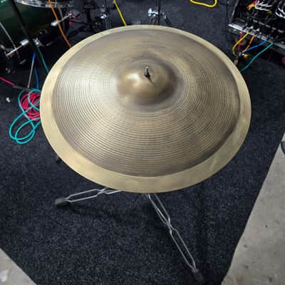 Zildjian 18" A Series Rock Crash Cymbal 1982 - 2012 - Traditional image 1