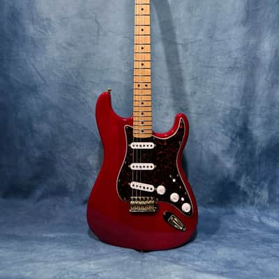 Fender Deluxe Super Strat 2001 - Crimson Red Transparent image 2