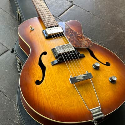 Godin 5th Avenue CW Kingpin II HB 2010s - Cognac Burst image 3