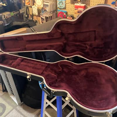 SKB Molded Hardshell Case for 335 Style or Similar - Black / Maroon Interior image 3