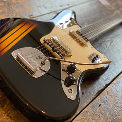 Fender Made in Japan Traditional 2025 Collection '60s Jaguar Competition Black Gold w/ Docs image 2