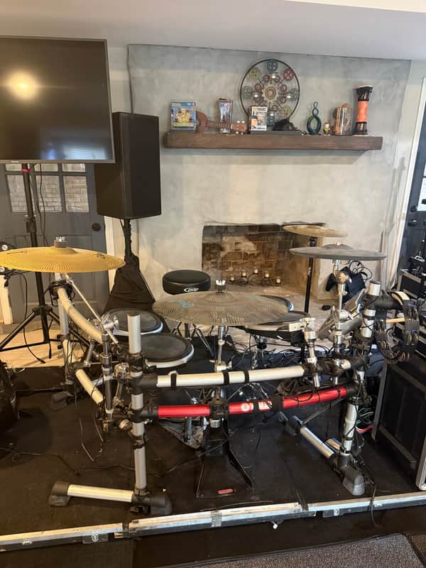Yamaha and Zildjian Yamaha DTXtremeIIS 5pc Electronic Drum Kit w/ Zildjian Gen16 Cymbal Pack 2010 - Black image 1