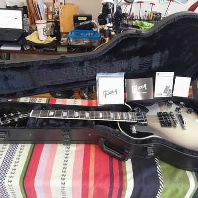 Gibson Adam Jones Signature Les Paul Standard 2024  - Antique Silverburst image 1