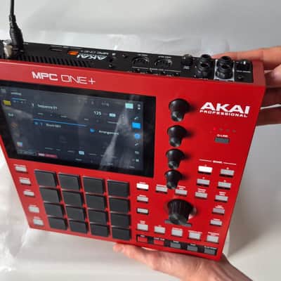 Akai MPC One + Standalone  - Boxed + Cables - Basically new image 4