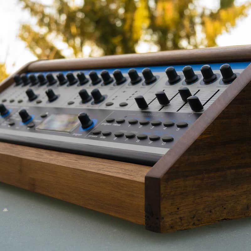 2001 Novation K Station 25-Key 8-Voice Synthesizer Silver