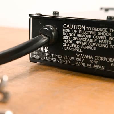 Yamaha EMP700 Stereo Multi-Effect Processor CG01ZTU image 10