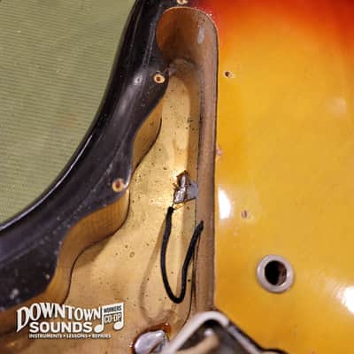 1966 Fender Jazzmaster with Fender OHSC - 3-Tone Sunburst, 8lbs image 23
