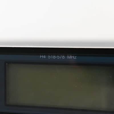 Shure UR4D Wireless Receiver w/ two UR1 Bodypack Transmitters - H4 Band CG0077F image 7