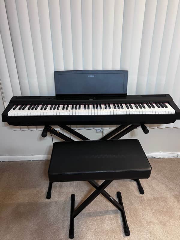 Yamaha  Digital Piano P-125 nid-2021 - Black Plastic image 1