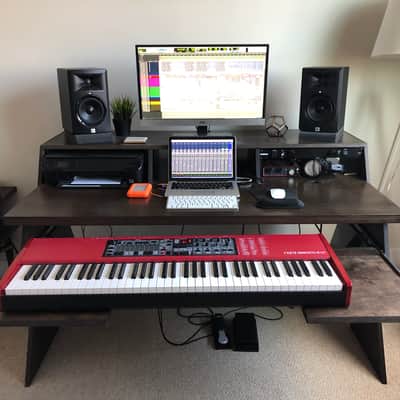Output Platform Studio Desk with Keyboard Tray image 3