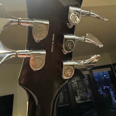 Michael Kelly 5 string Fretless Bass image 8