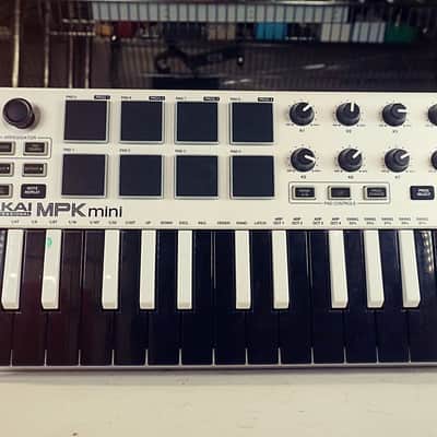 Akai MPK Mini MkII 25-Key MIDI Controller Special Edition
