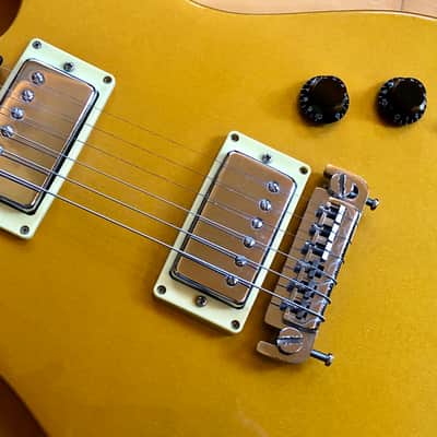NEW Fernandes Dragonfly Electric Guitar Gold Sparkle Finish Double cutaway NOS image 7