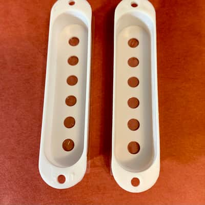 Pickup Covers (2) White - 50 mm Spacing, Single Coil Strat Style image 5