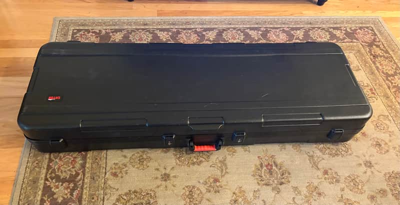 Gator TSA ATA Molded 88-Note Keyboard Case W/ Wheels 2010? image 1