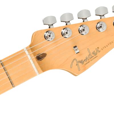 Fender American Professional II Stratocaster®, Maple Fingerboard, 3-Color Sunburst image 4